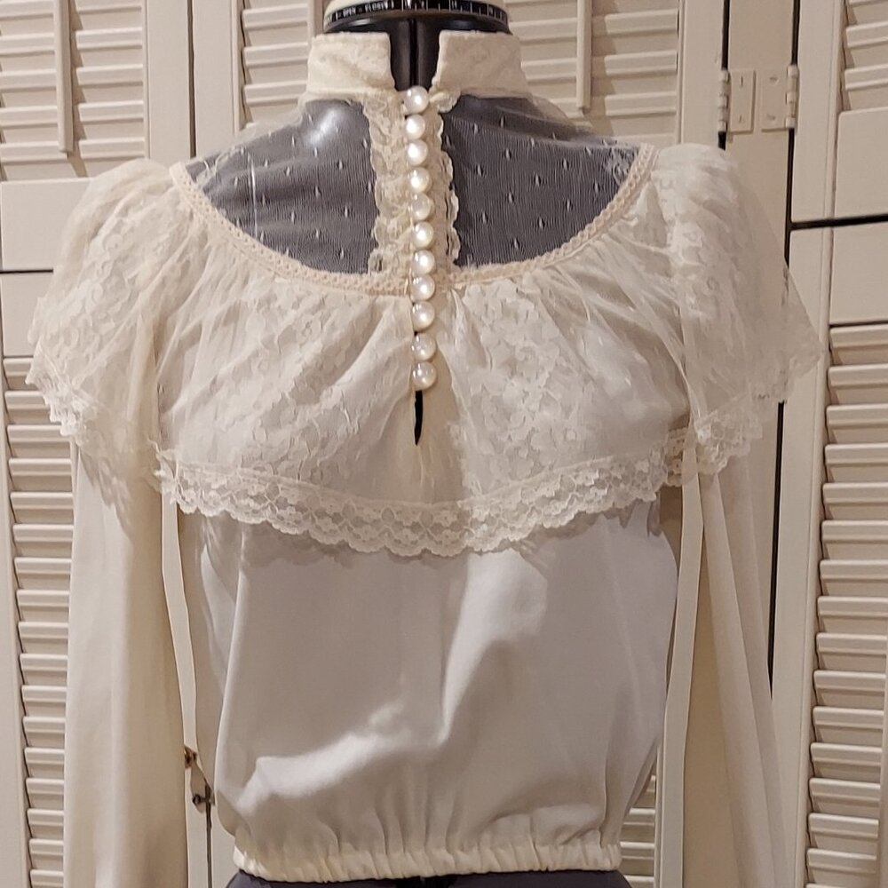Vintage 70's Ivory Victorian Style Knit Fabric Blouse XSP